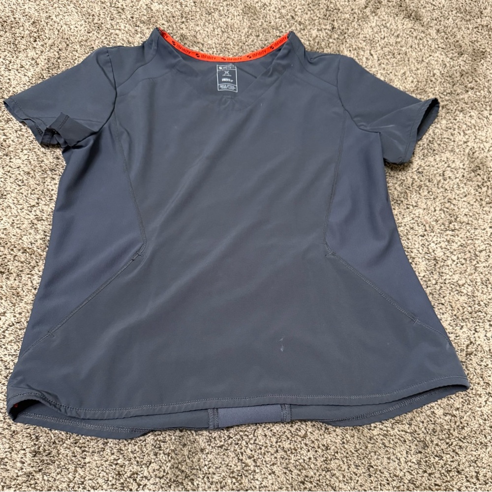 Gray Scrub Short Sleeve Sports Top
